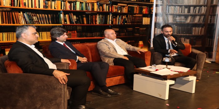 Kahta’da ‘Zemheri Ateşi’ şiir programı düzenlendi